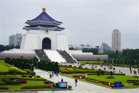 臺灣周邊有哪些城市，不妨從歷史文化的視角來探討。